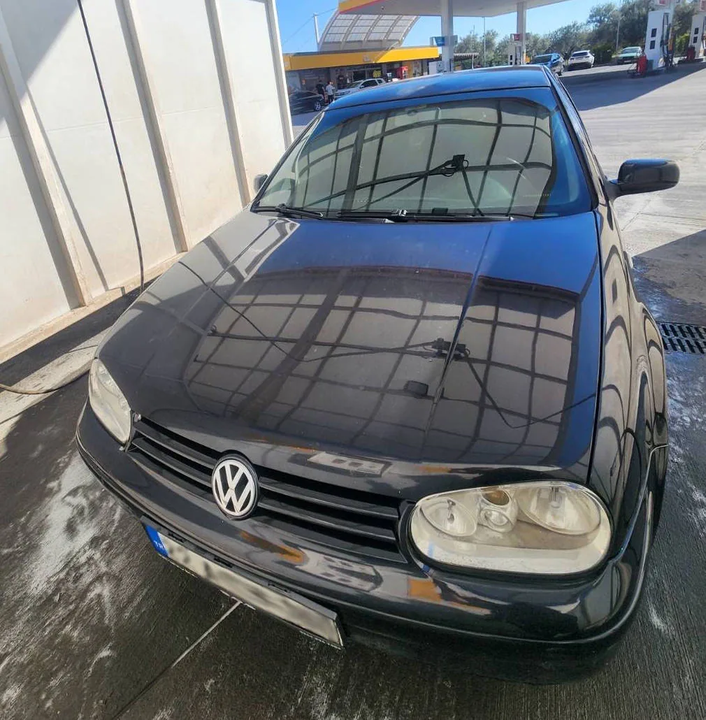 Golf 4 general view