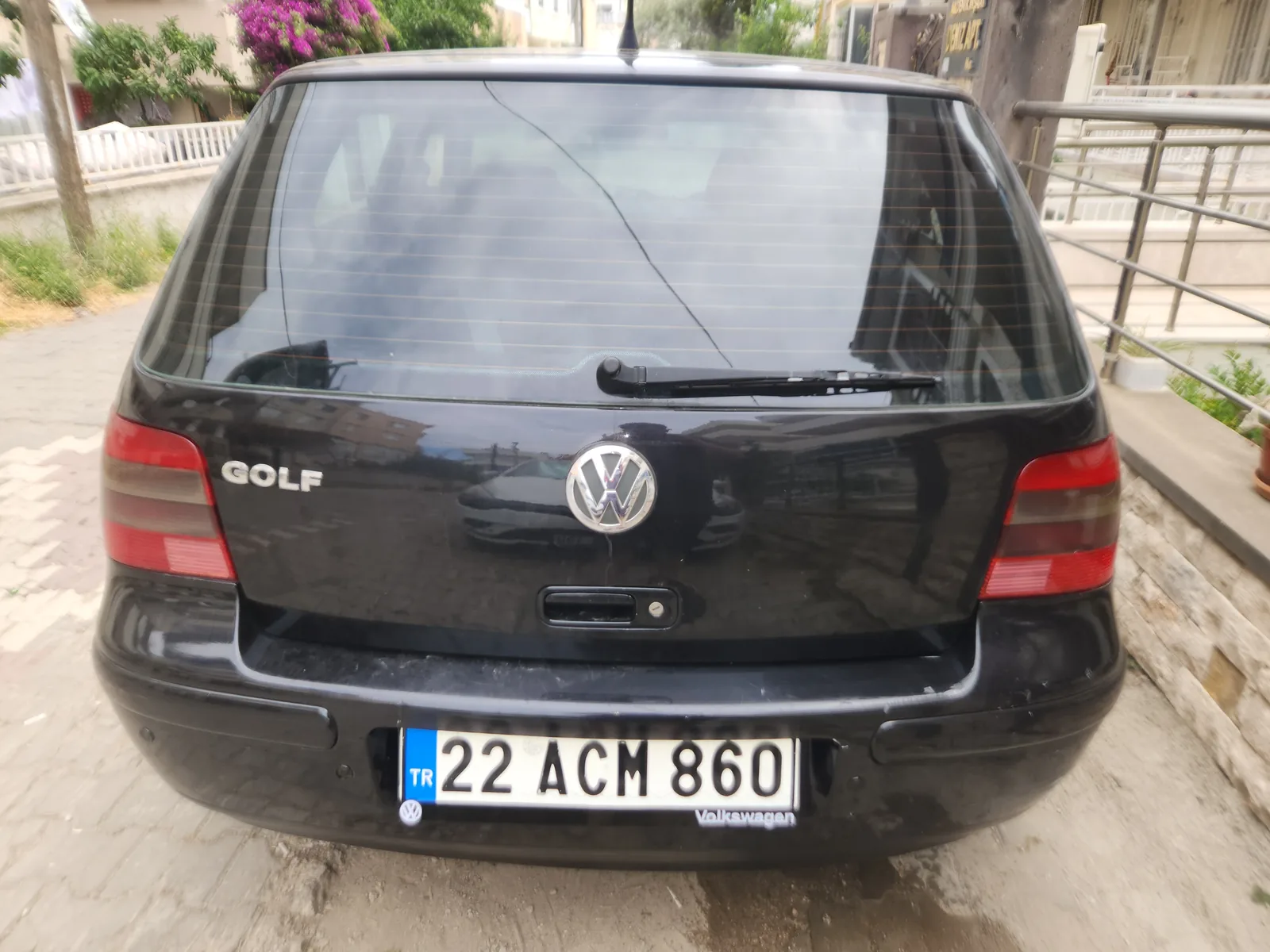 Removal of the rear 1.6 badge.